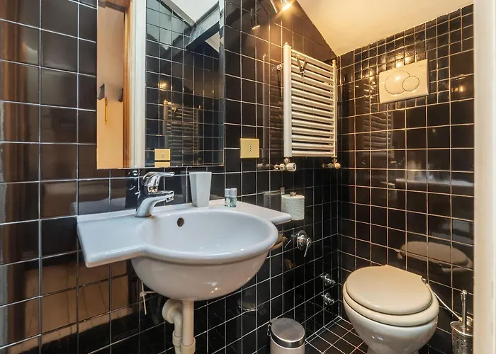 Kwatera prywatna Orange With Bathroom And Shared Terrace *