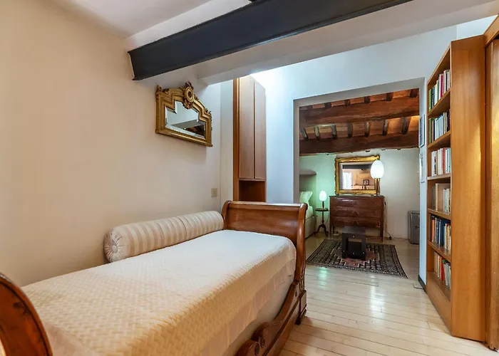 Kwatera prywatna Orange With Bathroom And Shared Terrace